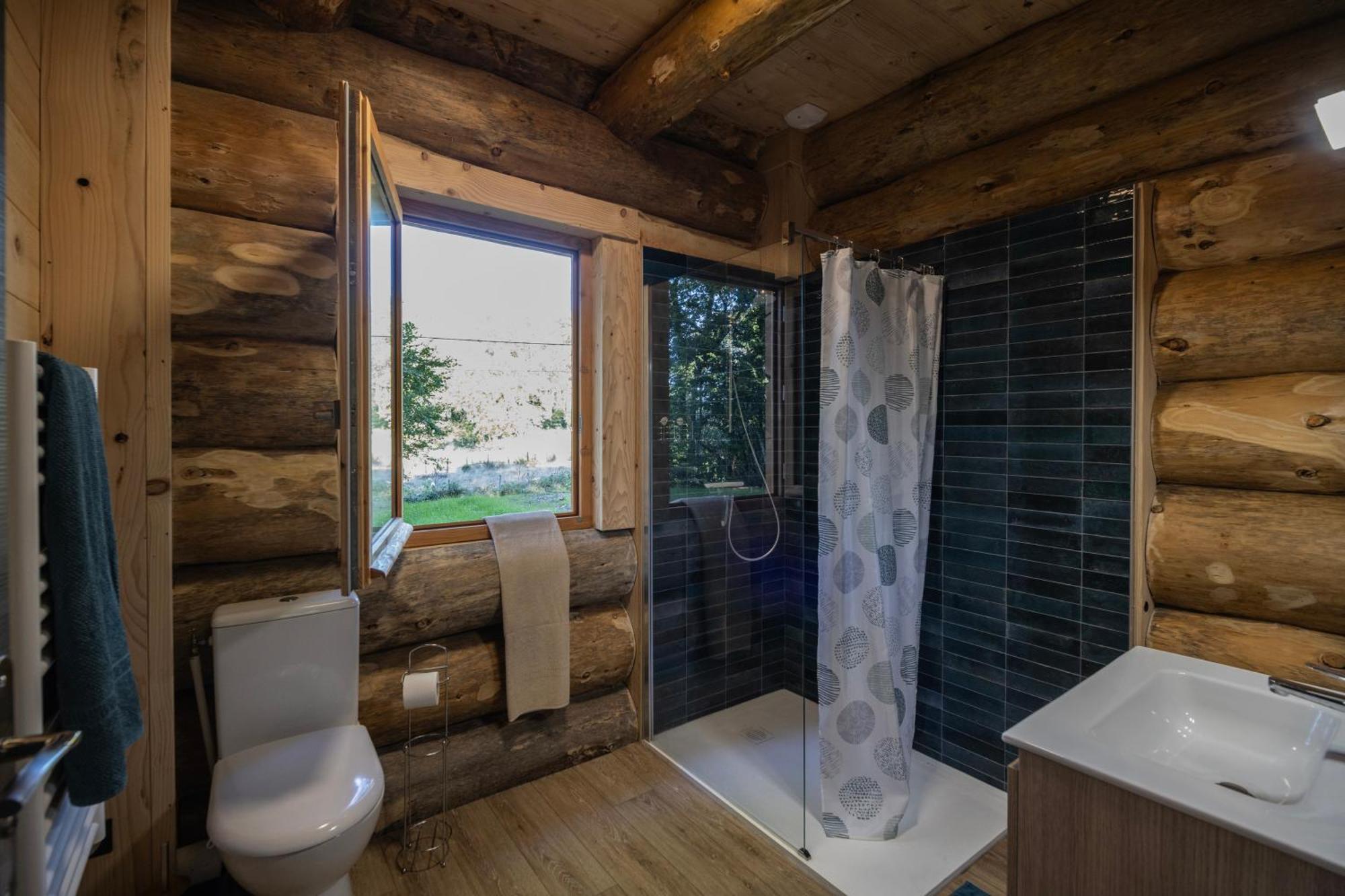 Chalet En Rondins De Vassiviere - Les Fustes De Plazanet Faux-la-Montagne